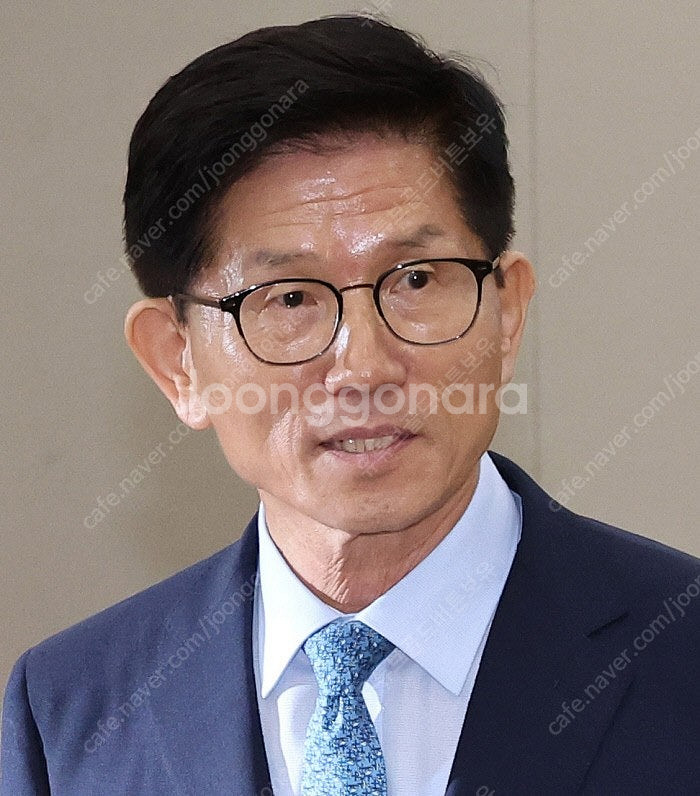 유튜브 14만명 정치채널 , 하루 최고 수익 70~80...--0