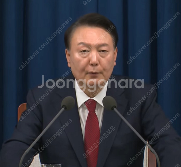 유튜브 14만명 정치채널 , 하루 최고 수익 70~80...--0