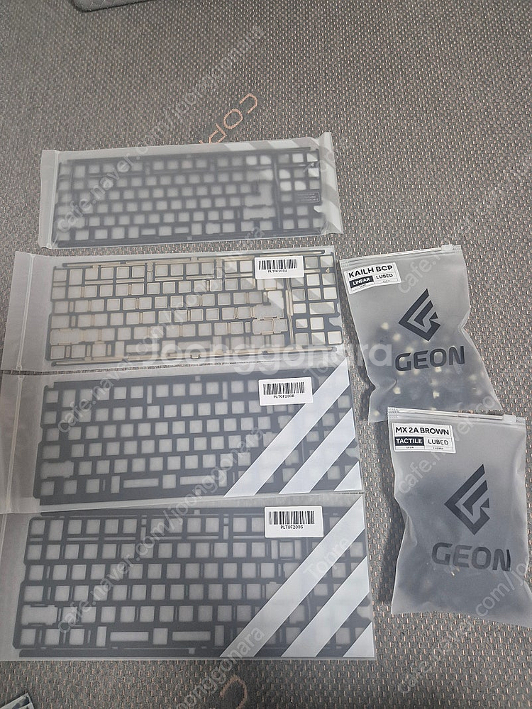 Geonworks F2-84 보강판, 스위치 판매합니다...--0