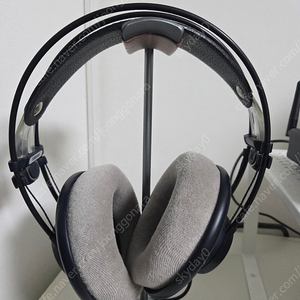 akg k702 헤드폰 팝니다