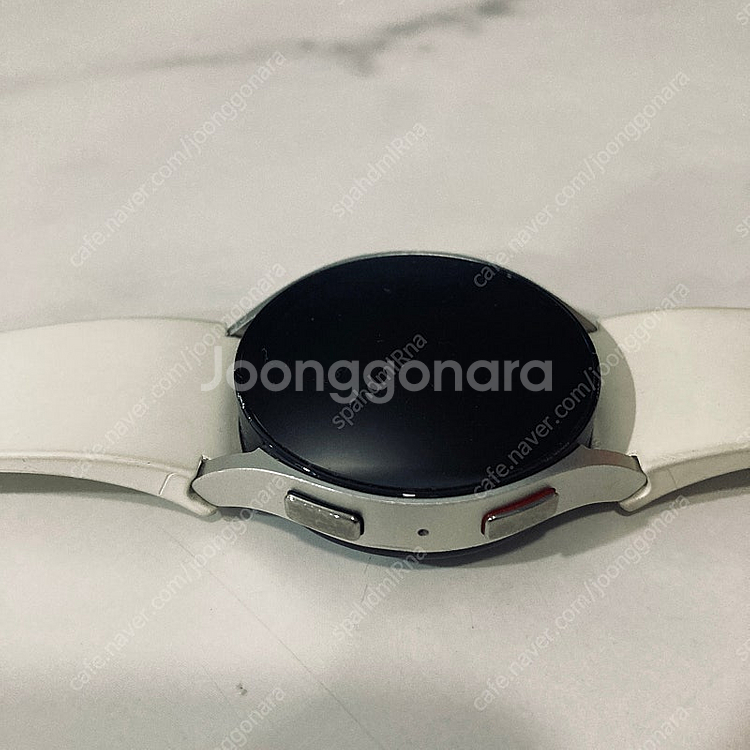 갤럭시 워치6 실버 40MM 액정깨끗! 케이블포함 9만...--3