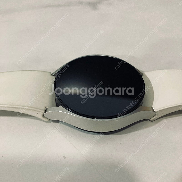 갤럭시 워치6 실버 40MM 액정깨끗! 케이블포함 9만...--4