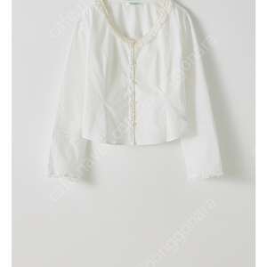 타낫 젤리 프릴 블라우스 새상품 T/T Jelly frill blouse (white)