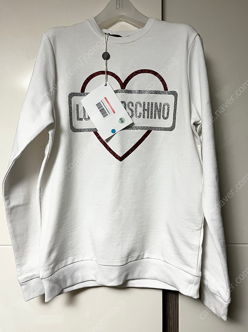 Love Moschino 맨투맨 (택달린 새상품)
