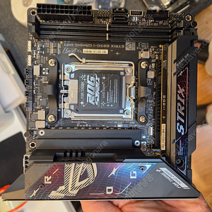 ASUS ROG STRIX B850-i itx 보드 판매합니다