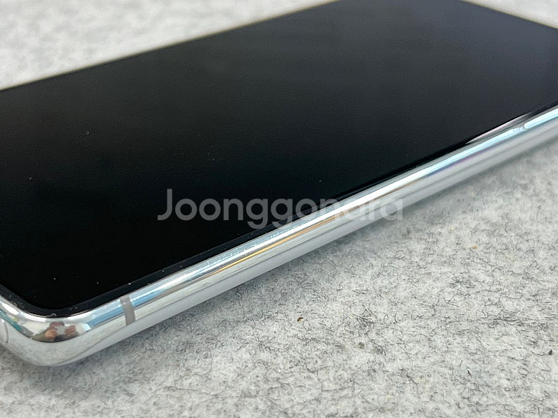 (무잔상) 갤럭시20FE 화이트 128G 미파손 가성비...--7