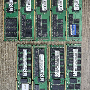 DDR4 32G 서버용램 60개 정도 팝니다.