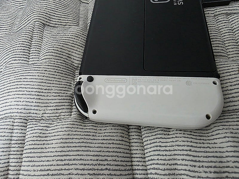 닌텐도 스위치 oled 팝니다--3