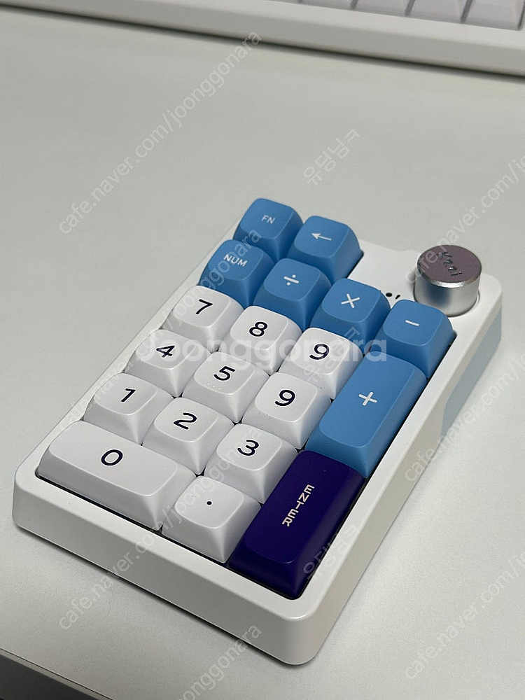 키감이 너무 좋은 kzzi k20 넘버패드(블루투스+U...--0