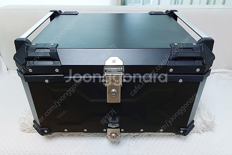 오도리스 탑박스 85L 팝니다.--0