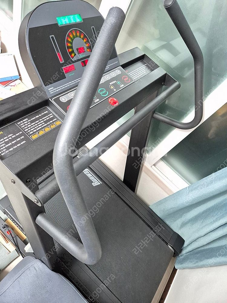 런닝머신 런웨인 200 경사조절가능 팝니다--0
