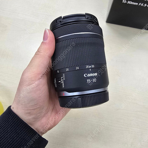 [초급처] (실사용 1달) 캐논 RF 15-30mm F4.5-6.3 IS STM 렌즈 팝니다 [2024/11 구매]