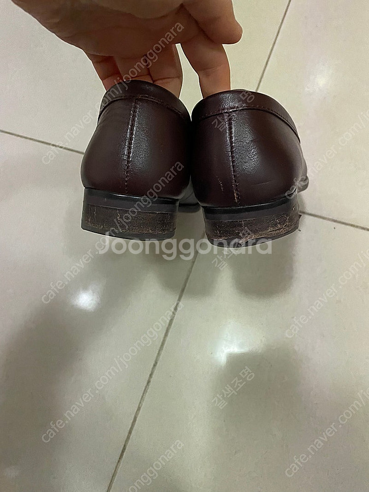 쿠에른 바자 런던로퍼 235--4