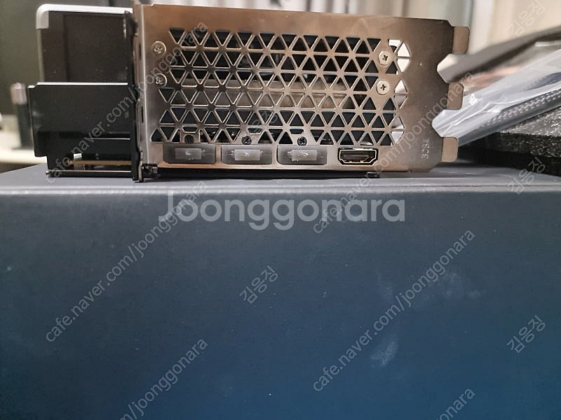 Inno3d RTX4090 x3 oc 팝니다.--5