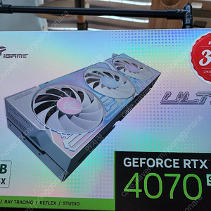 컬러풀 iGame 지포스 RTX 4070 SUPER ULTRA OC D6X 12GB