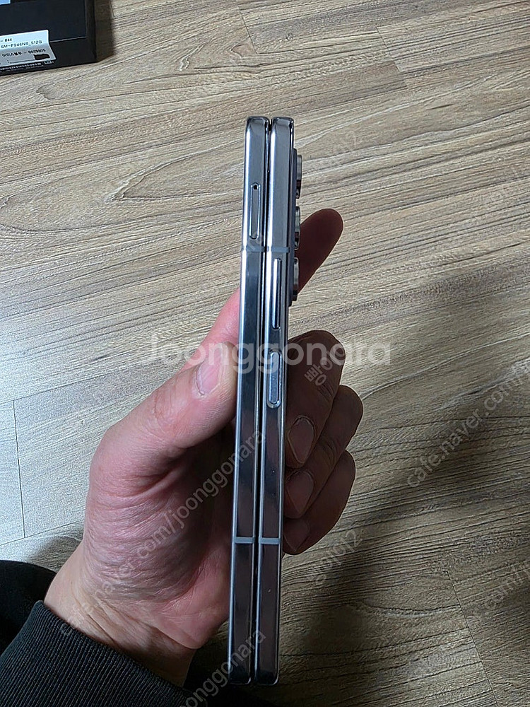 폴드5 512GB 판매해요 :)--7