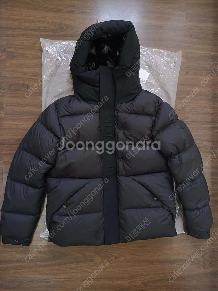 [국내당일배송] 몽클레어 마데이라 패딩 2사이즈(100...--0