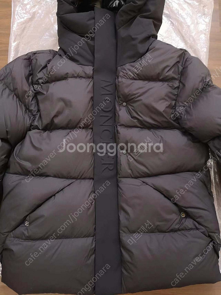 [국내당일배송] 몽클레어 마데이라 패딩 2사이즈(100...--1
