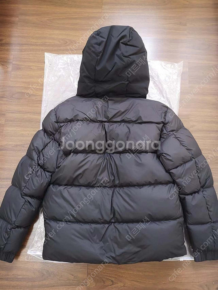 [국내당일배송] 몽클레어 마데이라 패딩 2사이즈(100...--4