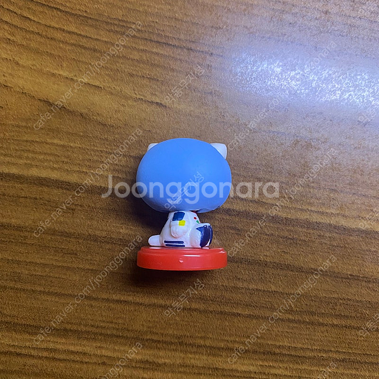 에반게리온 레이 헬로키티 초코에그 고전 피규어 콜라보--1