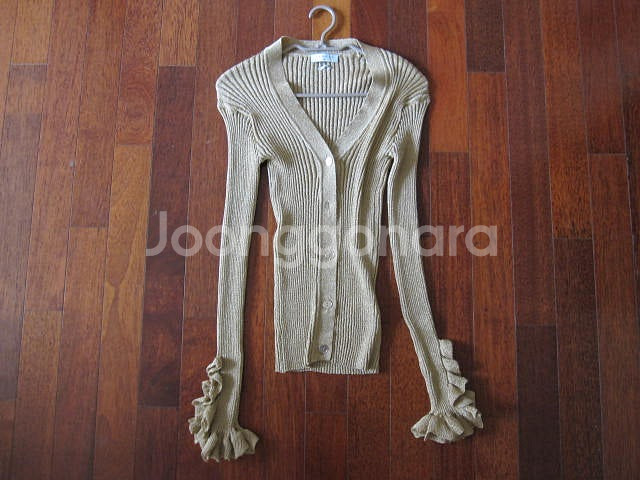 버버리 마인 오브제 타임 레니본 모조에스핀 산드로 자켓 가디건 니트탑 데님 스컷 새옷수준 다수--1