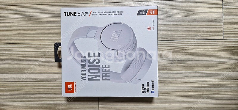 JBL TUNE 670nc--0