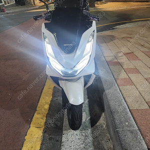 PCX125 22년식 스마트키 신차급컨디션