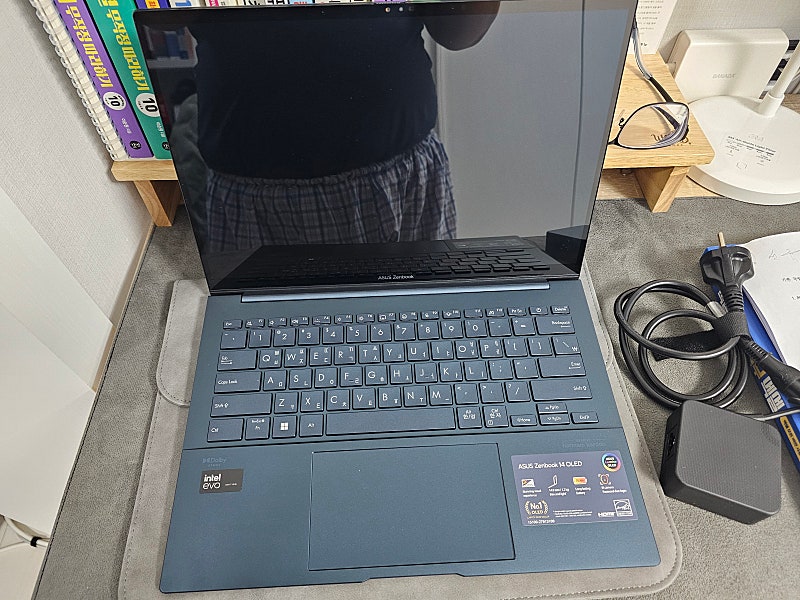 asus 노트북 젠북 14인치 고사양 판매합니다.