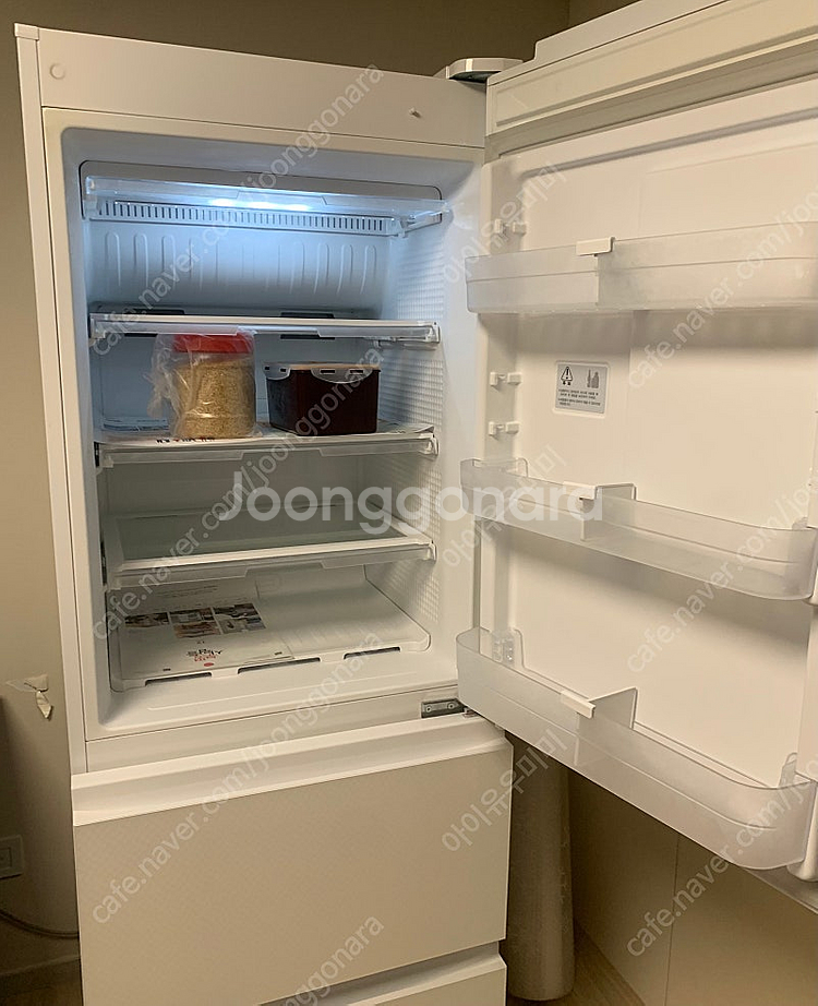 딤채 418L 김치냉장고 팝니다 DPE-426TKW--3