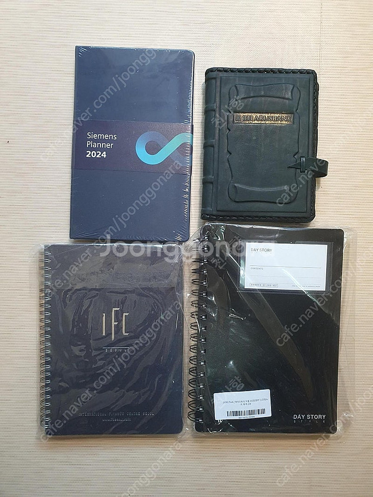각종 다이어리 및 노트 새상품 아주매우싸게 팝니다.--0
