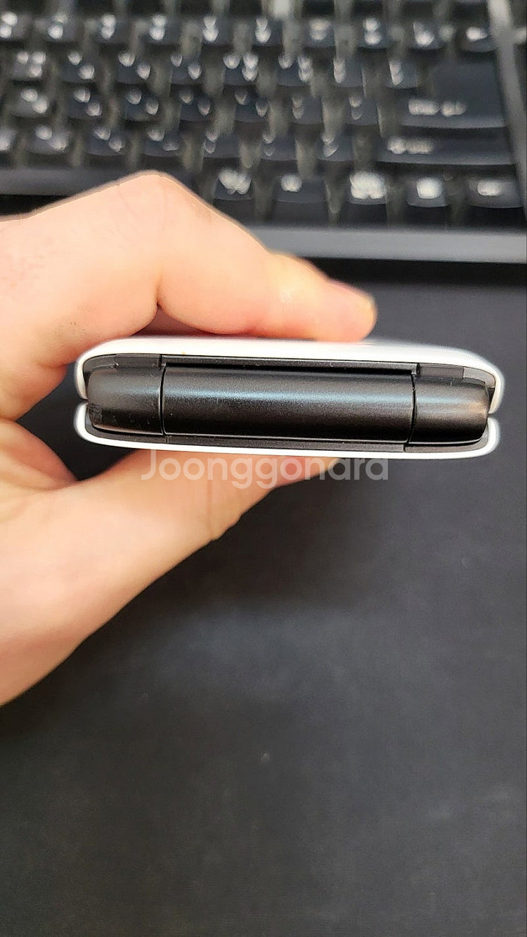 ALT스타일폴더 32GB 화이트 무잔상 상태좋은 중고9...--4