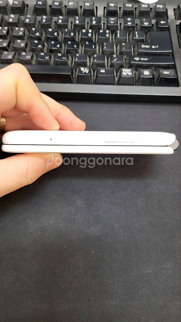 ALT스타일폴더 32GB 화이트 무잔상 상태좋은 중고9...--7