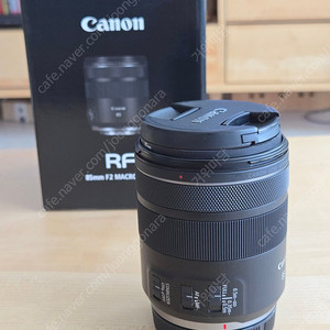 캐논 RF85mm F2 Macro 판매합니다.