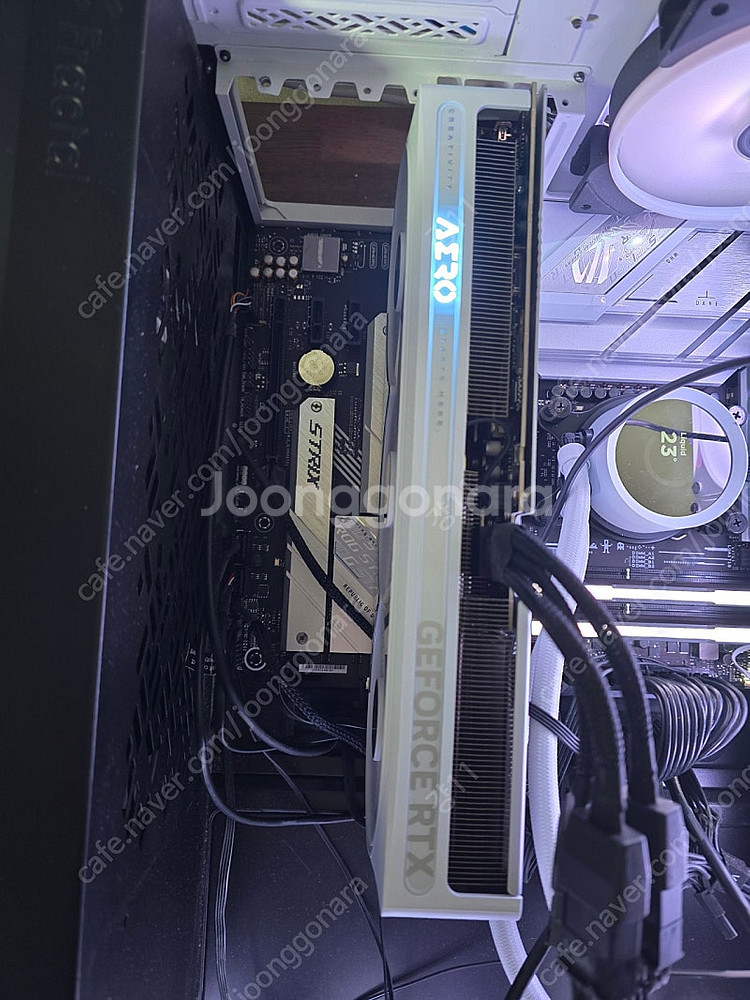 rtx 5080 aero와 ice 교환원합니다--0