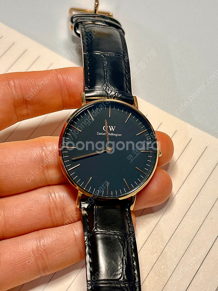 다니엘 웰링턴 로즈골드 36mm 가죽 손목시계 판매합니...--0