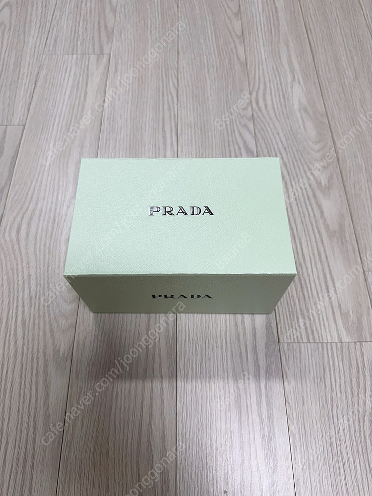 new 프라다 리빌 메쉬 쿠션 (미개봉)--2