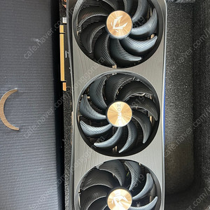 조텍 rtx 4090 앰익 팝니다.