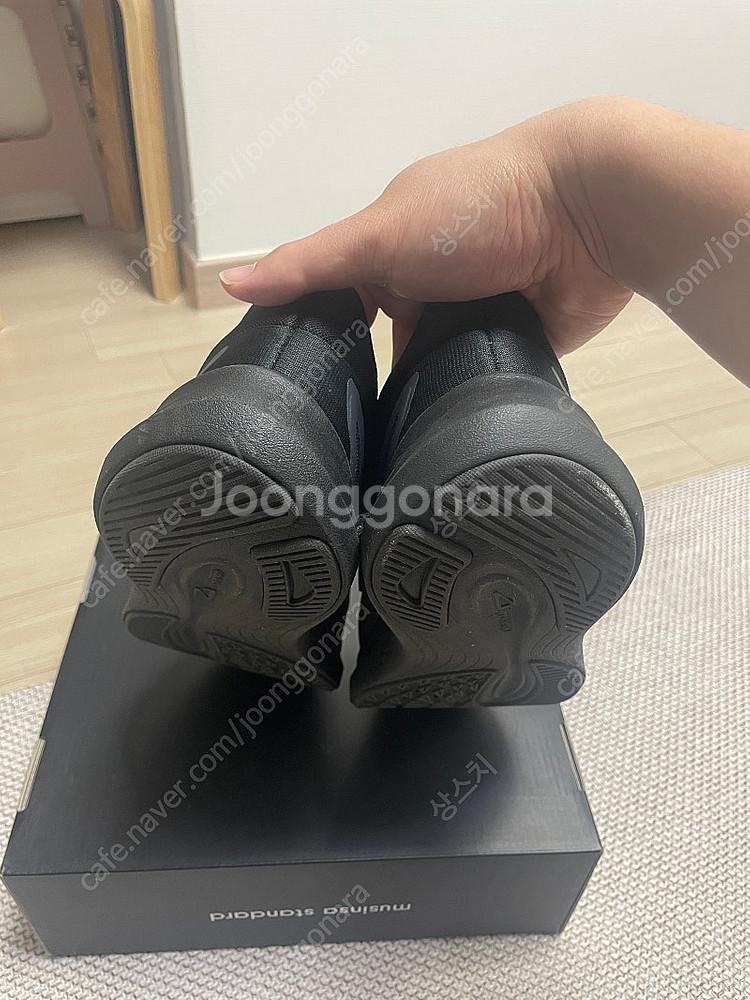 데상트 러닝화 런 스텝 280mm 판매--5