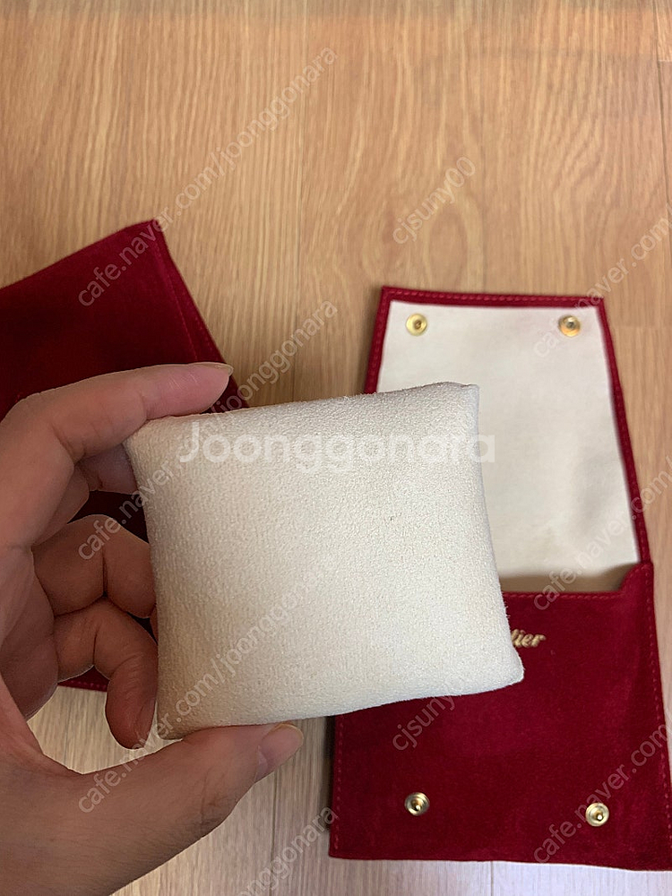 까르띠에 시계파우치(새상품-정품)판매합니다--2