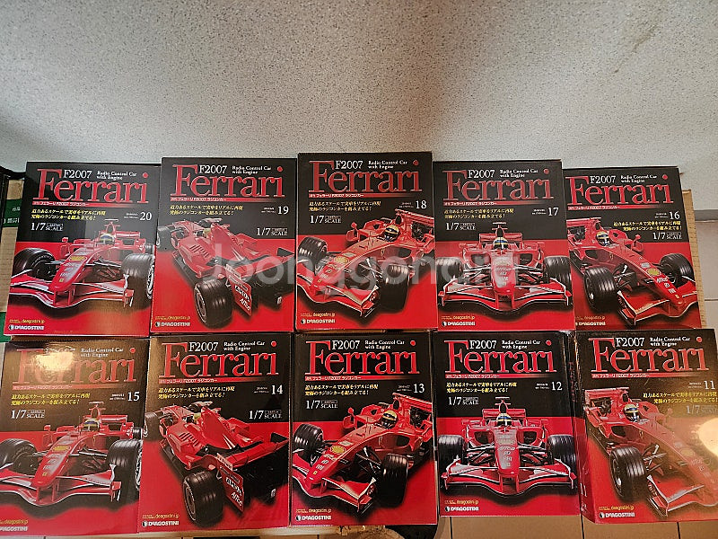 Deagostini 1/7 Ferrari F2007버전...--0