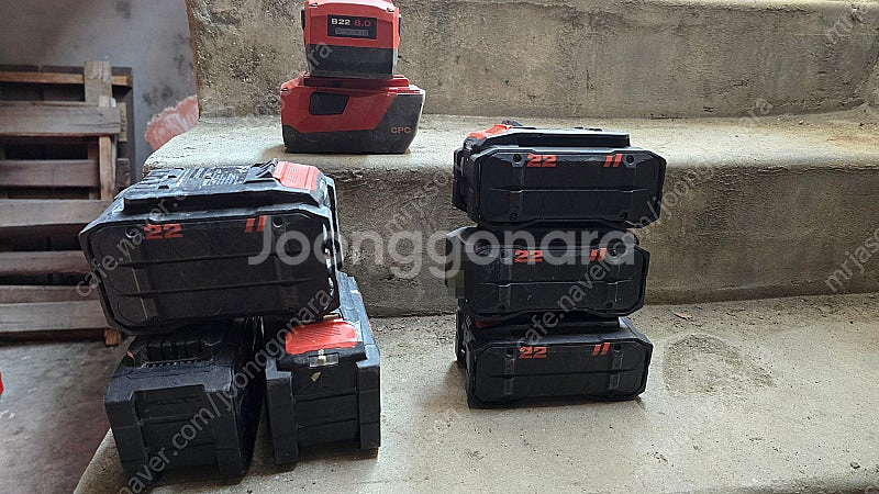 힐티 뉴런 NURON 배터리 팝니다--0