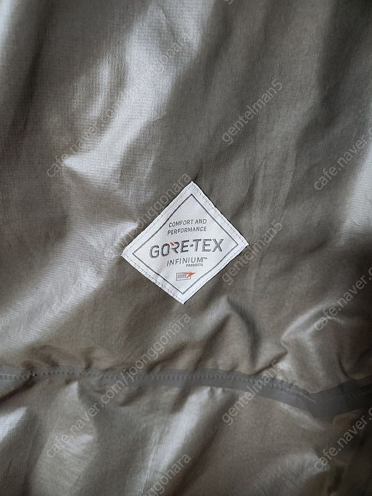 다이와 DR-1922 고어텍스 상하 낚시복 셋트 팝니다.--2