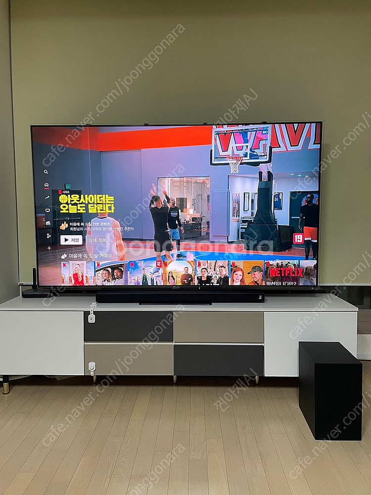 삼성 75인치 QLED 스탠딩(사운드바 포함)--0