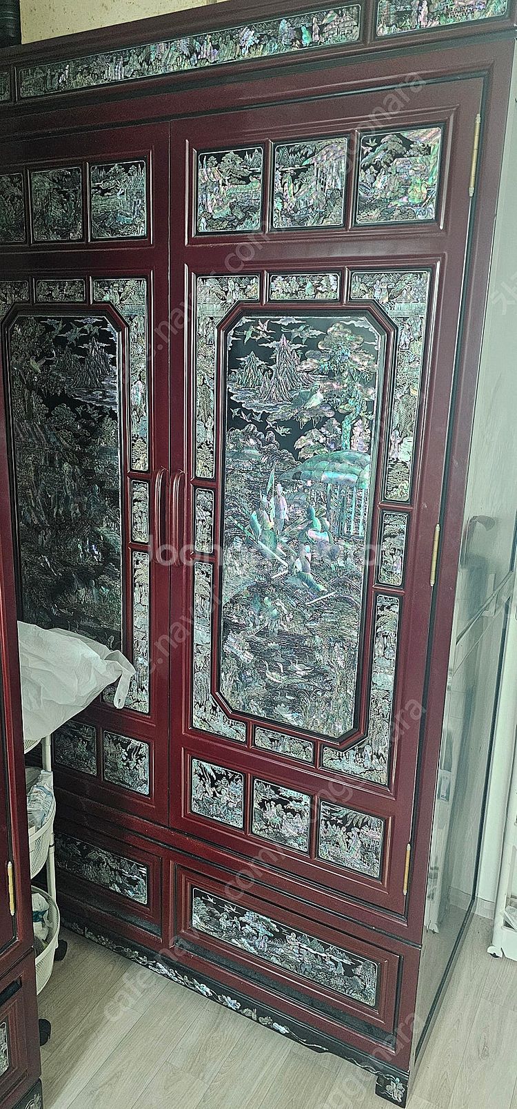 최고급 자개장 풀셋입니다.옷장 이불장 화장대.문갑 거실...--3