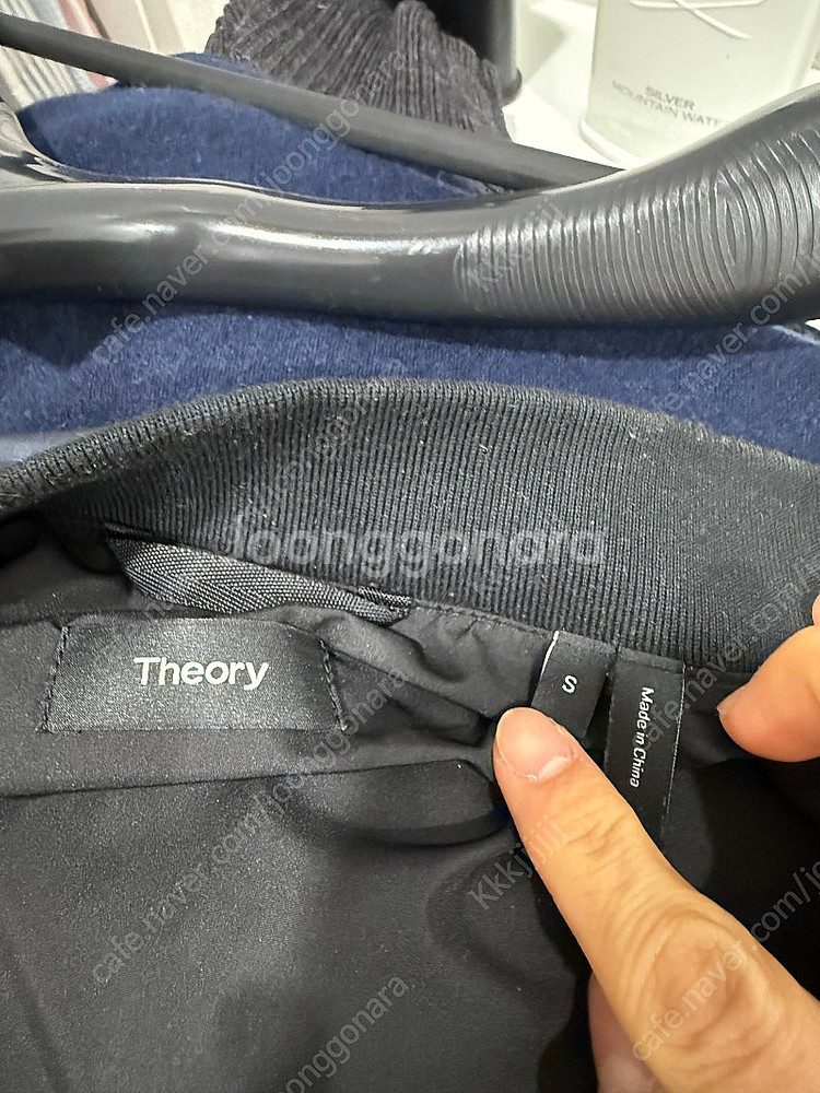 띠어리 경량 패딩 Theory--4