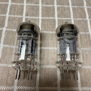 진공관 12AU7 ECC82 여러 개