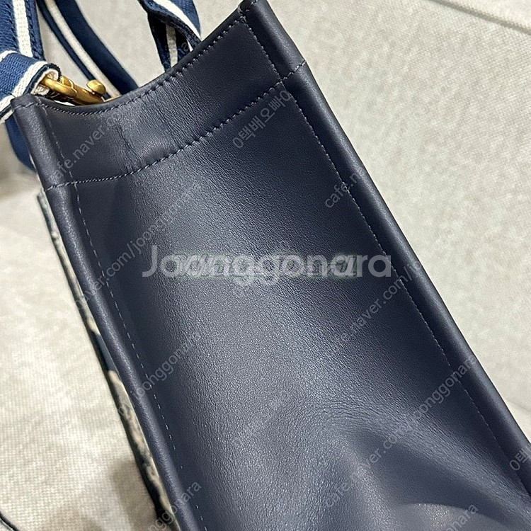 디올 북토트 스몰--5