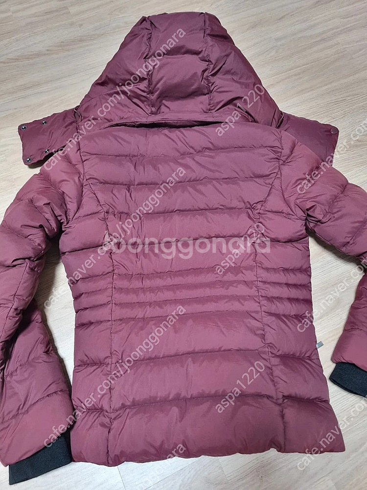 콜롬비아 경량패딩 55--2