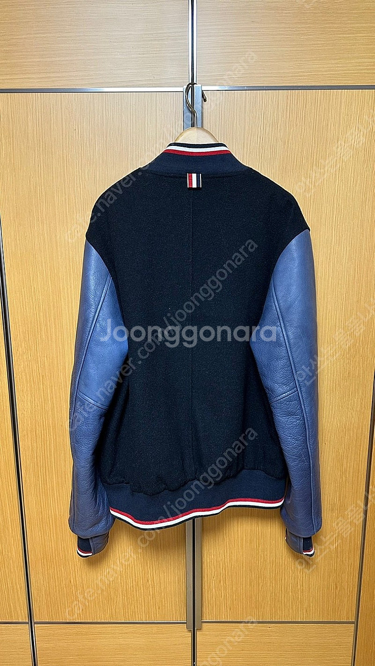 톰브라운 THOM BROWNE 바시티 점퍼 스타장 자켓...--1