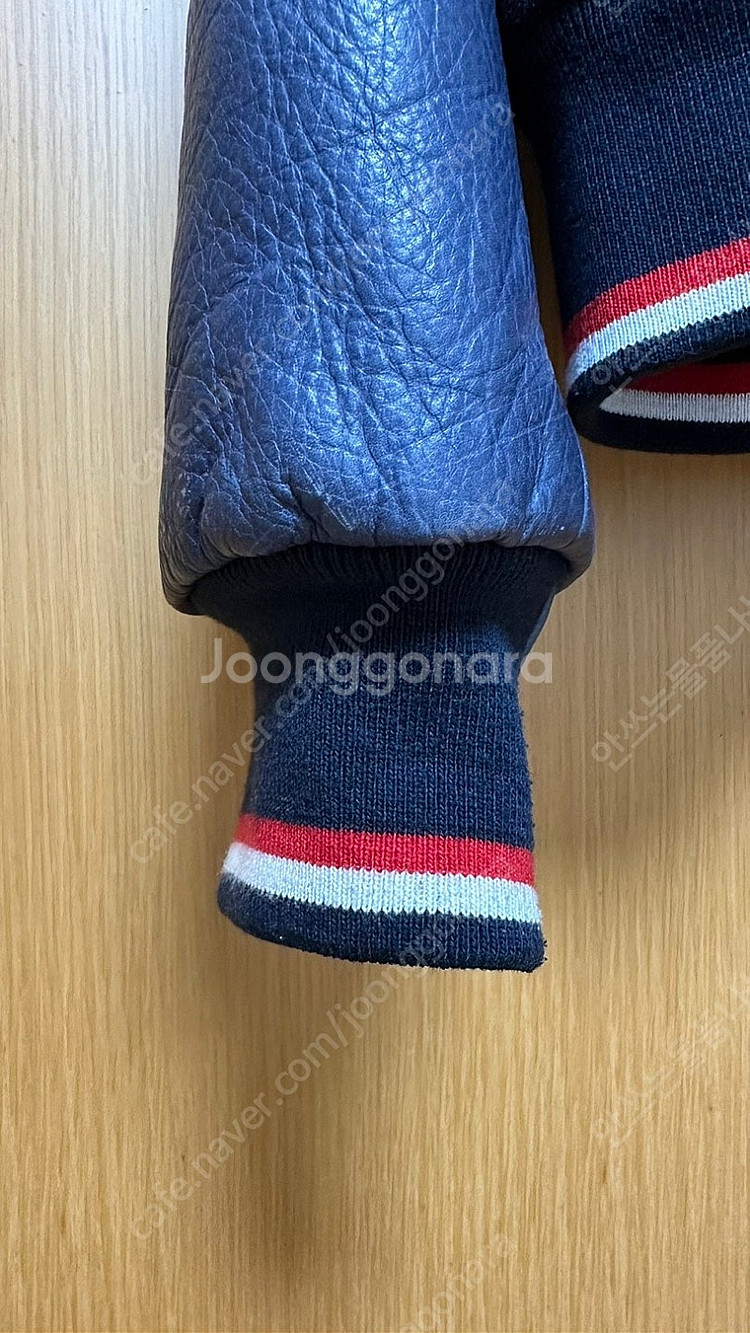 톰브라운 THOM BROWNE 바시티 점퍼 스타장 자켓...--7